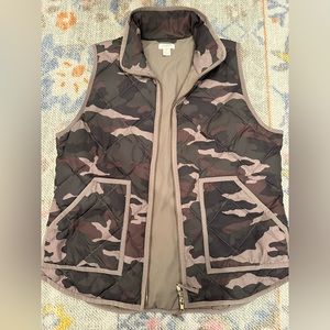 J.Crew. Women’s Camo vest. Sz M.